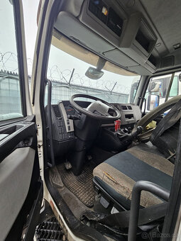 Skriňové Volvo FL6 r.v.2015 + hyd. čelo porucha motora - 2