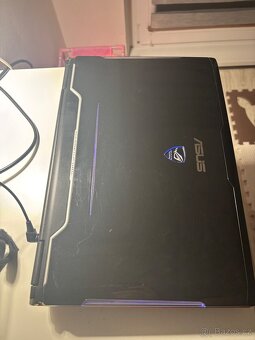 Asus herni stary - 2