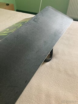 Snowboard 160cm s vázáním - 2