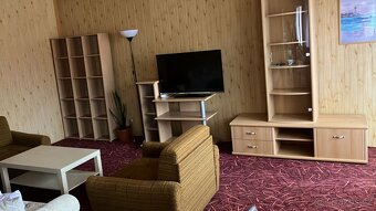 Prodej útulného bytu 3+1, 65 m² se zahrádkou - Zlaté Hory - 2