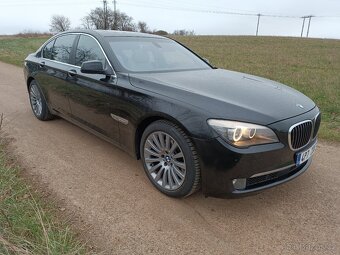 BMW 740xd 225kW 2011 najeto 200tkm ACC,komforní sedačky,N.V. - 2