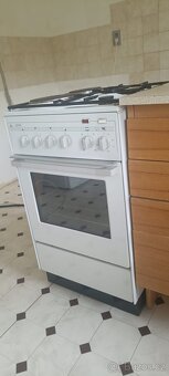 Prodám kombinovaný plyno-elektrický sporák Mora Esper - 2