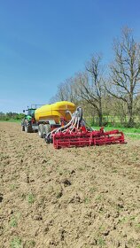 Cisterna s aplikátorem na digestát a kejdu - 2