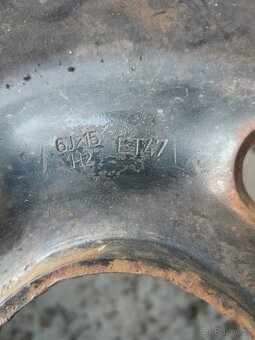 Prodám kola 15ky 5x112 plechové disky octavia 2 touran - 2