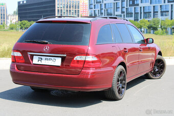 Mercedes-Benz E 240i V6 / Classic / 130 kW / Automat / Tažné - 2