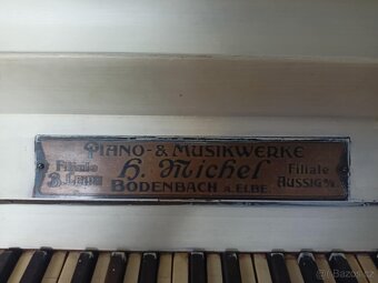 Piano H. Michel - 2