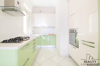 Prodej bytu 3+kk 77 m²via Venezia Giulia, Montesilvano, Itál - 2