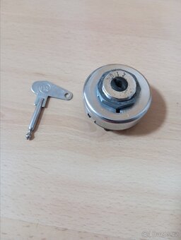 Skútr Cz175- spínací skříňka - 2