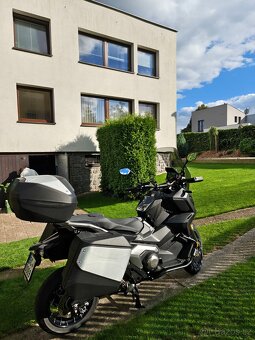 HONDA X-ADV 750 12000km. - 2