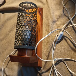 Lampa závěsná ,retro ,dřevo ,kov70./leta - 2