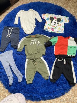 Balík dětského oblečení – velikost 62–68 ( 20 ks) - 2