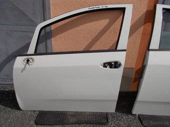 Karosářské díly Fiat Grande Punto bílá - 2