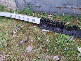 Podélný střešní nosič Dacia Duster - 2