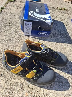 Pracovní boty vel 43 - 2