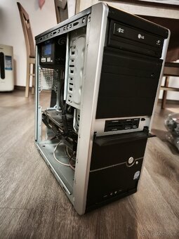 PC - Ryzen 5, 16 GB DDR4, 512 GB disk, RTX 2060 - 2