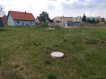 Stavební pozemek Horní Beřkovice - 2