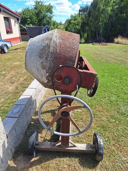 Stavební míchačka na 2,5 kolečka - 2