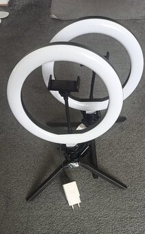 Svitidlo stmivatelne s držákem mobilu-odběr 10,5w - 2