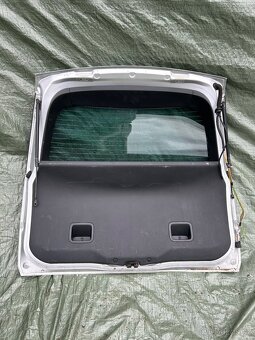 Citroën C4 Picasso DVEŘE KUFRU - 2