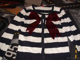 2x krásný svetřík vel. 152 - 2