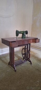 Šicí stroj Minerva - 2