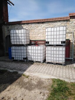 Nádrž 1000l na vodu ibc - 2