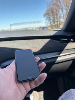 IPhone 8 64gb - 2