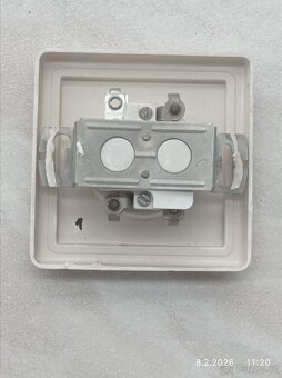 zásuvky - 2