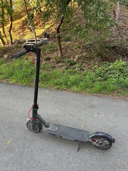 Xiaomi Mi Electric Scooter Pro - 2