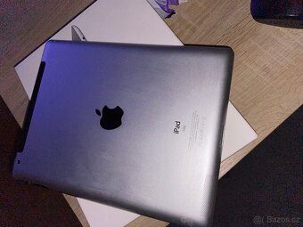 Tablet Apple iPad (9th Gen) 10,2" 3 GB / 64 GB šedý - 2