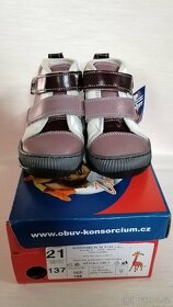 Kožené kotníkové celoroční boty KTR - vel. 21 - 2