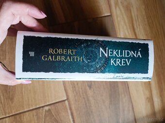 Neklidná krev Robert Galbraith - 2