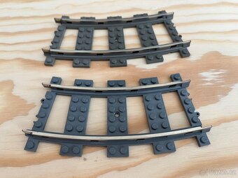 LEGO 9V KOLEJE 4520 ZATÁČKY (OBLOUKY) DARK BLUISH GRAY - 2