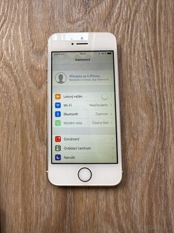 Apple iPhone 5s 16GB Gold - 2