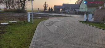 Prodej stavebního pozemku 913 m² - 2