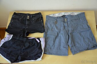 Dámské oblečení XS, S, M - trika, mikiny, bundy, kalhoty - 2