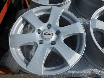 Restaurovaná alu kola Audi, VW 8x17 ET53 5x130x71 - 2