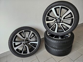 Orig. Nissan 5x114 Letní 225/45/19 - Top - 2