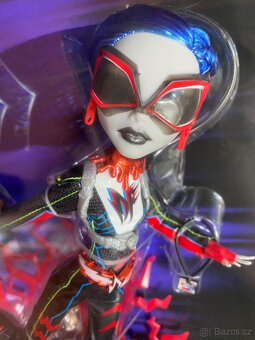 Monster High Deadfast Ghoulia Yelps - 2