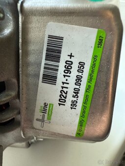 Alternátor Denso 102211-1960 - 2