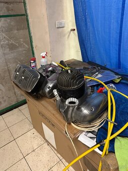 Jawa 250/353 Motor - 2