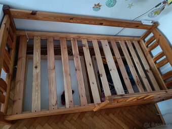 Dětská postel se šuplíky a zábranou z masivu 180x90 - 2