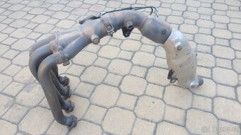 Výfukové svody Yamaha R1 - 2