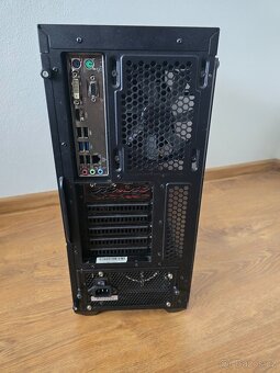 Herní PC (i3-8100, 8 GB RAM, 256 GB SSD) - 2