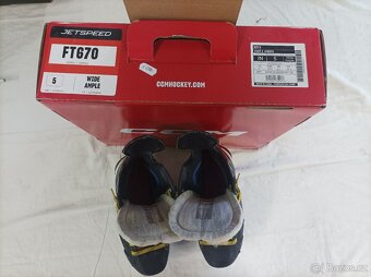 Hokejove brusle CCM Jetspeed - 2