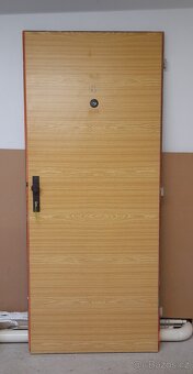 vchodové dveře 80cm Levé - 2
