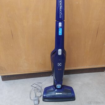 Tyčový vysavač Electrolux - 2