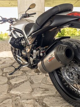 Moto Guzzi Griso 1200 8V Special Edition Black - 2