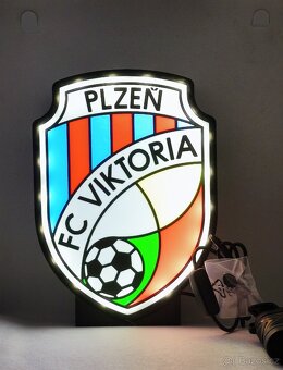 Prodám nové logo FC Viktoria Plzeň s podsvětlením. - 2