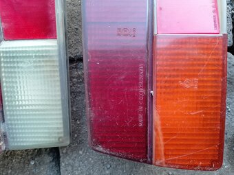 Škoda 105L 120L zadní světla M - 2